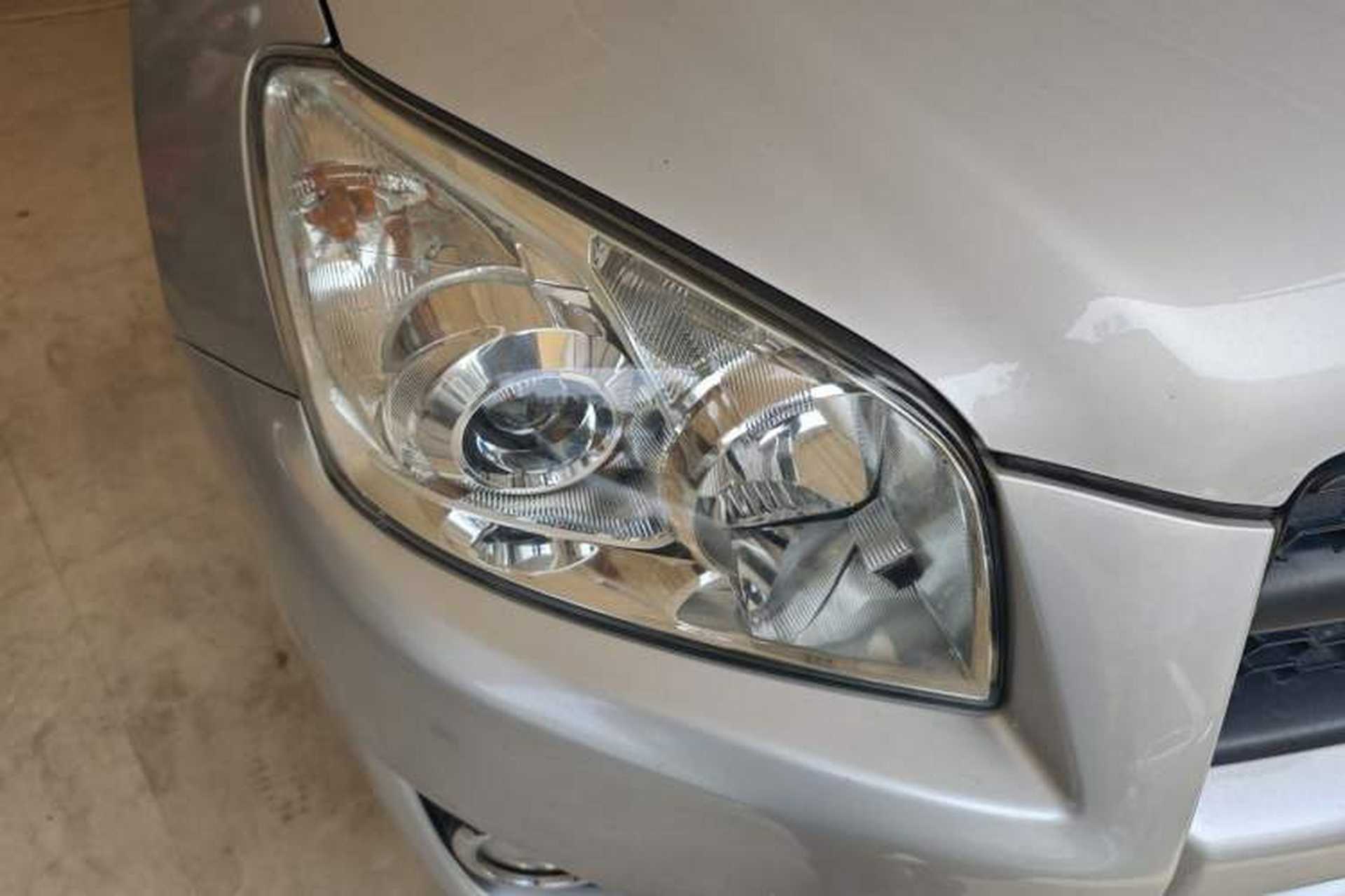 Used Toyota RAV4 2011 2.0L Automatic Classic Edition Right Front Headlight
