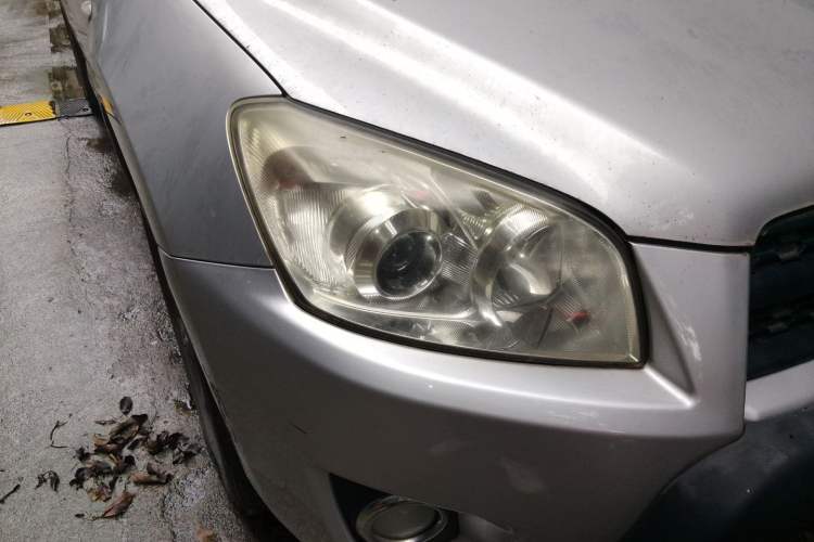 Used Toyota RAV4 2011 2.0L Automatic Classic Edition Right Front Headlight