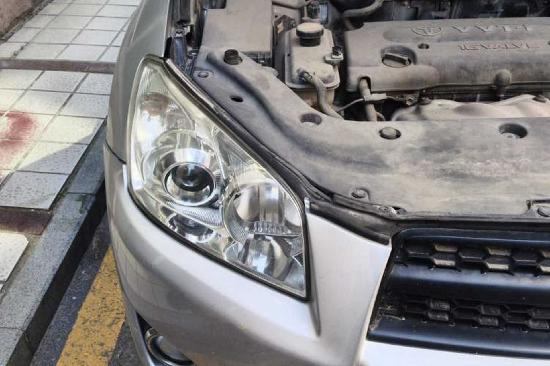 Used Toyota RAV4 2011 2.0L Manual Classic Edition Right Front Headlight