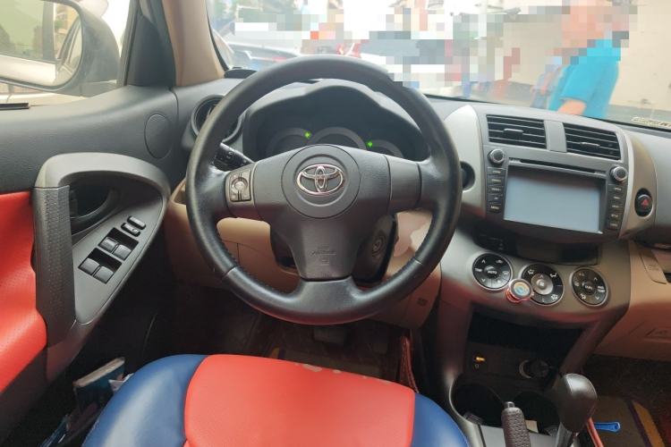 Used Toyota RAV4 2011 2.0L Automatic 4x4 Edition Steering Wheel