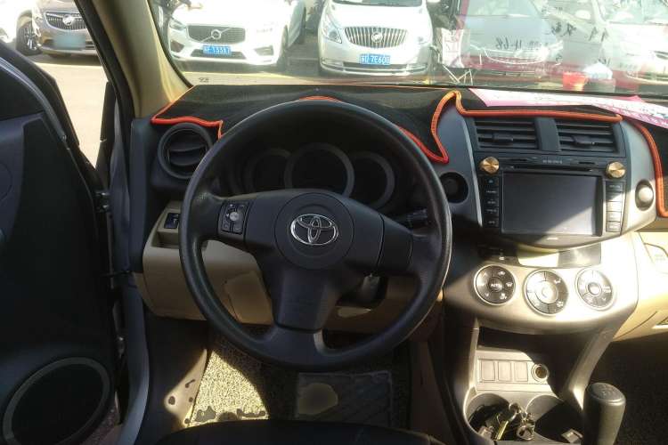 Used Toyota RAV4 2011 2.0L Manual Classic Edition Steering Wheel