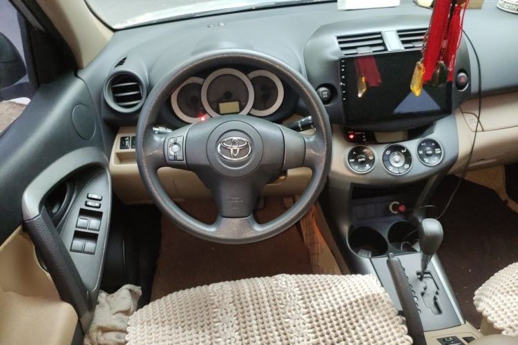 Used Toyota RAV4 2011 2.0L Automatic 4x4 Edition Steering Wheel
