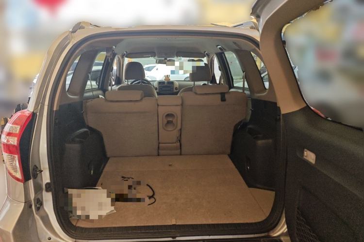 Used Toyota RAV4 2011 2.0L Automatic Classic Edition Trunk