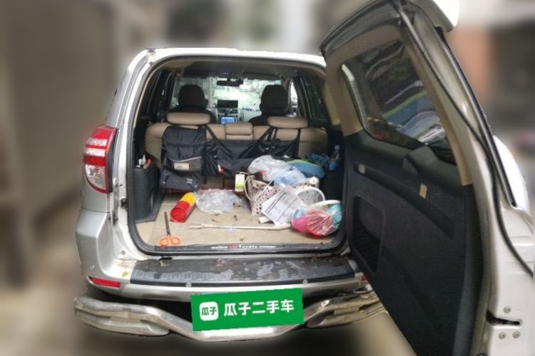 Used Toyota RAV4 2011 2.0L Automatic Classic Edition Trunk