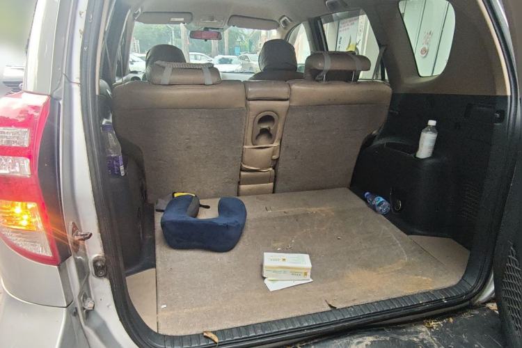 Used Toyota RAV4 2011 2.0L Automatic Classic Edition Trunk