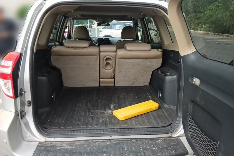 Used Toyota RAV4 2011 2.4L Automatic 4x4 Supreme Navigation Edition Trunk