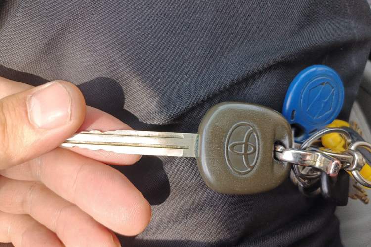 Used Toyota RAV4 2011 2.0L Automatic Luxury Edition Vehicle Key