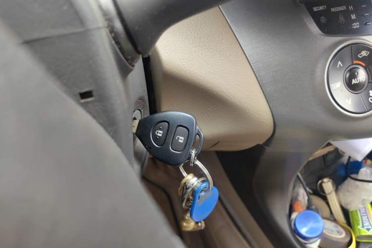 Used Toyota RAV4 2011 2.0L Automatic 4x4 Edition Vehicle Key