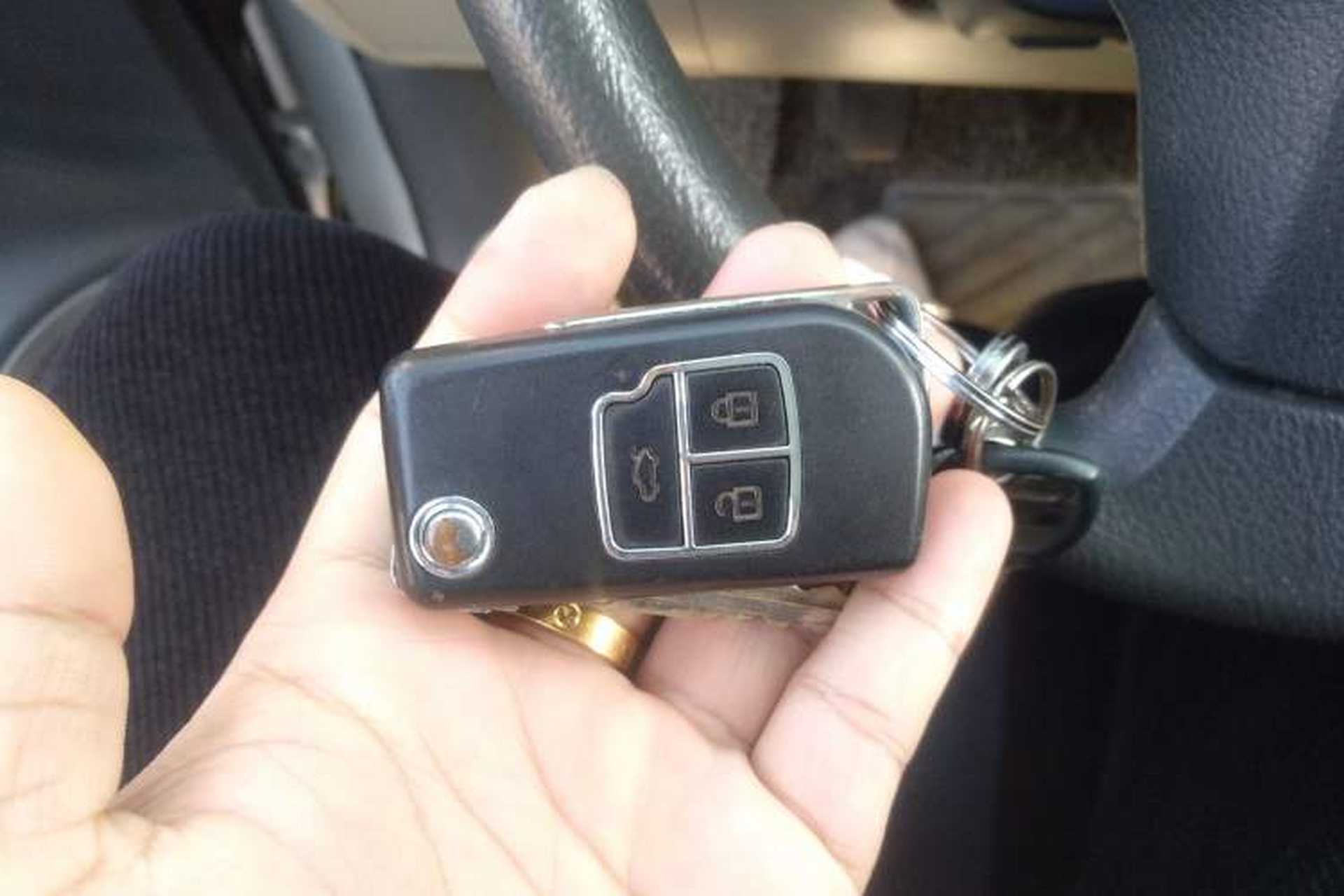 Used Toyota RAV4 2011 2.0L Manual Classic Edition Vehicle Key