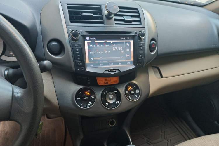 Used Toyota RAV4 2011 2.0L Automatic Classic Edition Audio And AC Panel