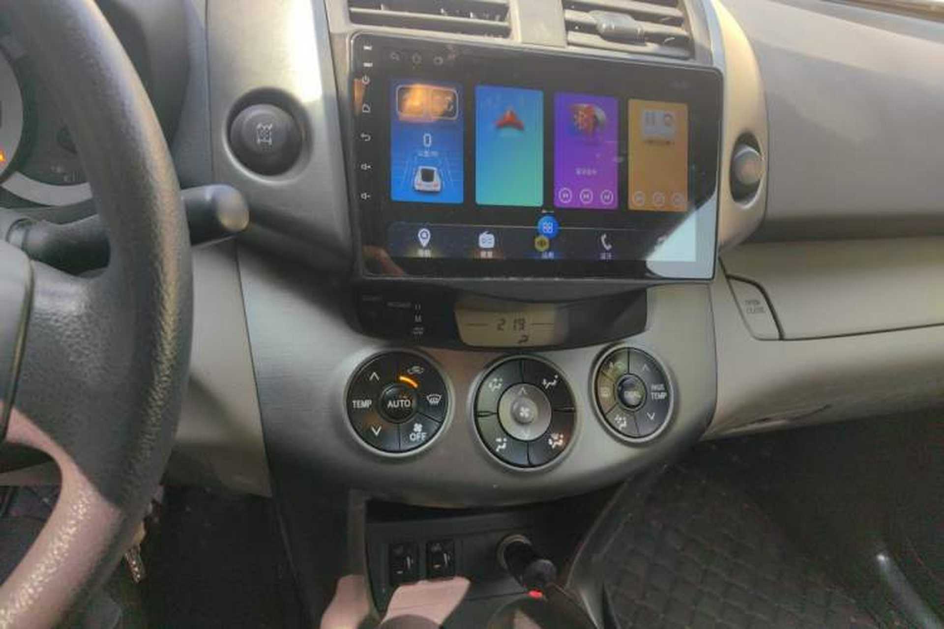 Used Toyota RAV4 2011 2.0L Automatic 4x4 Edition Audio And AC Panel