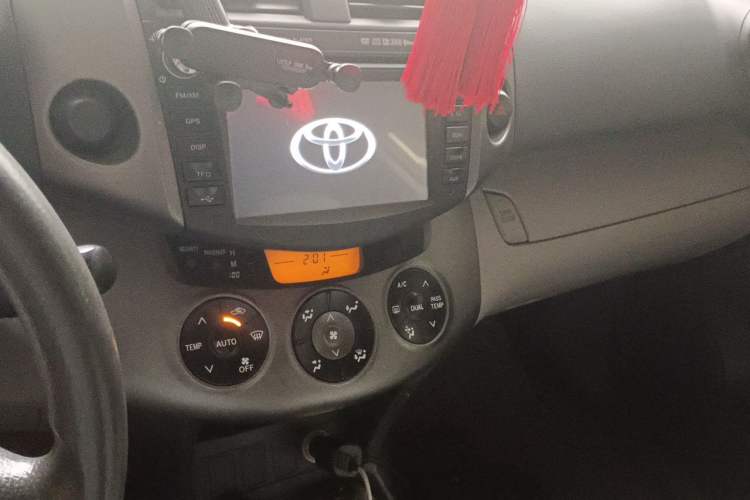 Used Toyota RAV4 2011 2.0L Automatic Classic Edition Audio And AC Panel