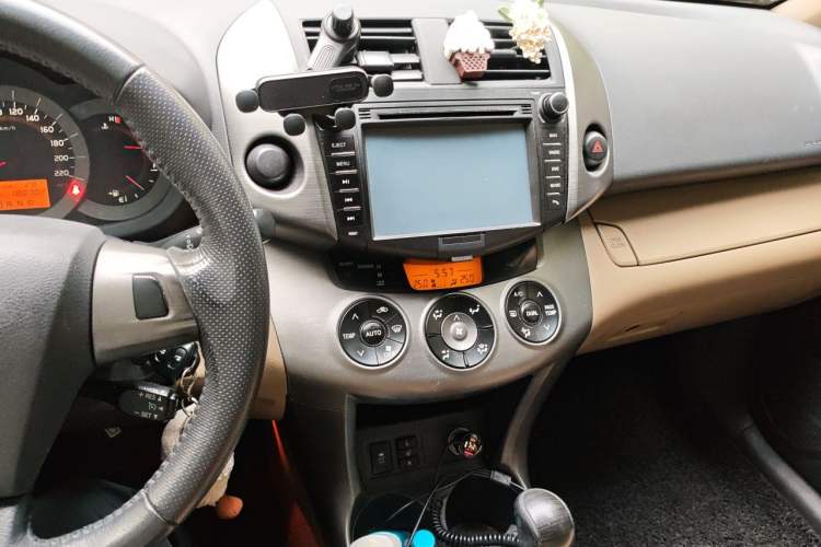 Used Toyota RAV4 2011 2.0L Automatic Luxury Edition Audio And AC Panel
