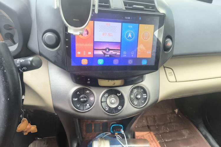 Used Toyota RAV4 2011 2.0L Automatic Classic Edition Audio And AC Panel