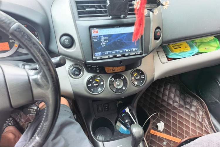 Used Toyota RAV4 2011 2.4L Automatic 4x4 Supreme Navigation Edition Audio And AC Panel