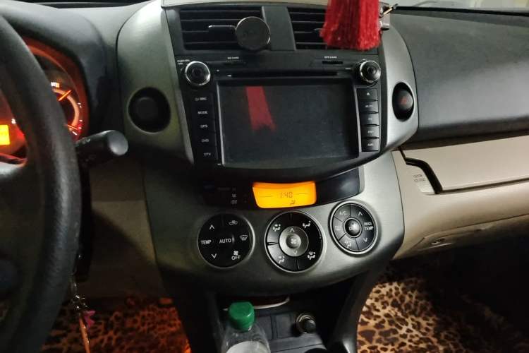 Used Toyota RAV4 2011 2.0L Automatic Classic Edition Audio And AC Panel