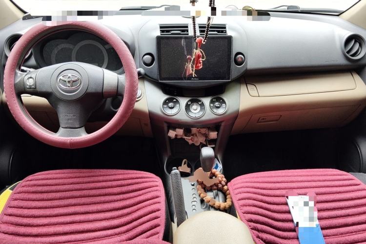 Used Toyota RAV4 2011 2.0L Automatic Classic Edition Center Console