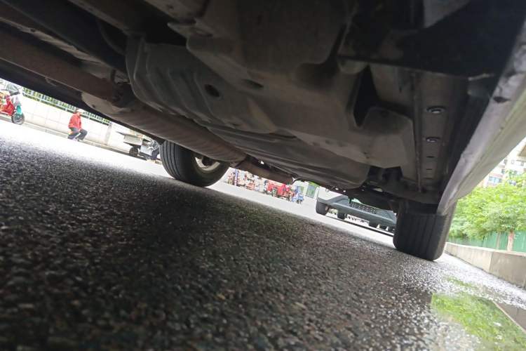 Used Toyota RAV4 2011 2.4L Automatic 4x4 Luxury Edition Chassis Front Left
