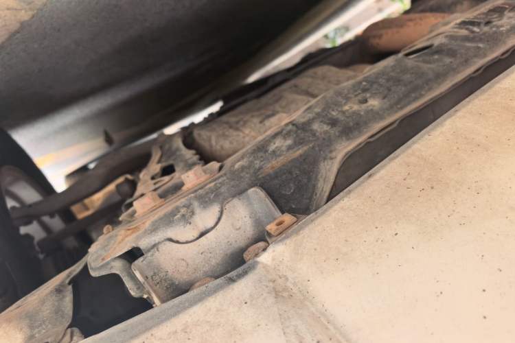 Used Toyota RAV4 2011 2.4L Automatic 4x4 Supreme Navigation Edition Chassis Front Left