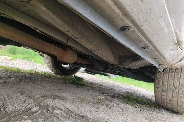 Used Toyota RAV4 2011 2.4L Automatic 4x4 Luxury Edition Chassis Front Right