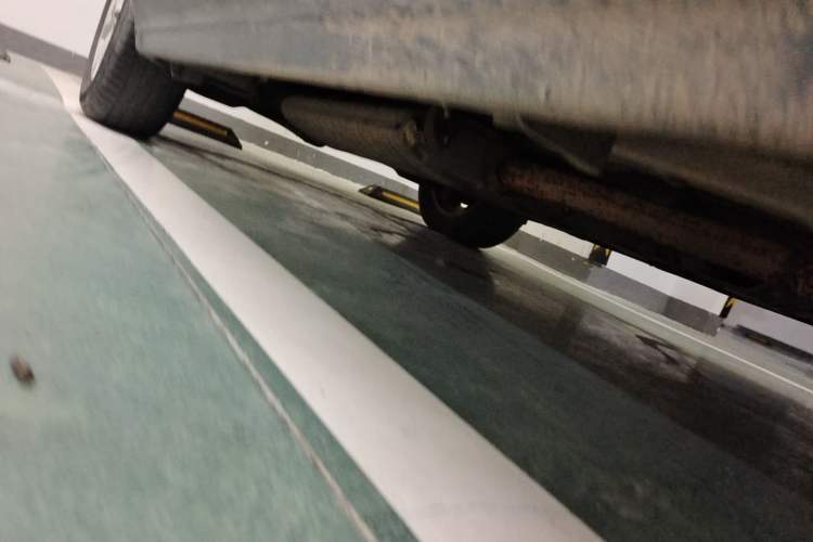 Used Toyota RAV4 2011 2.0L Automatic Classic Edition Chassis Front Right