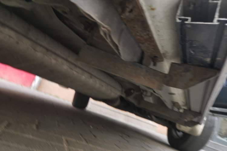 Used Toyota RAV4 2011 2.0L Automatic Luxury Edition Chassis Rear Right