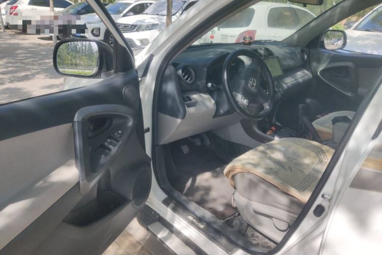 Used Toyota RAV4 2011 2.0L Manual Classic Edition Driver Seat
