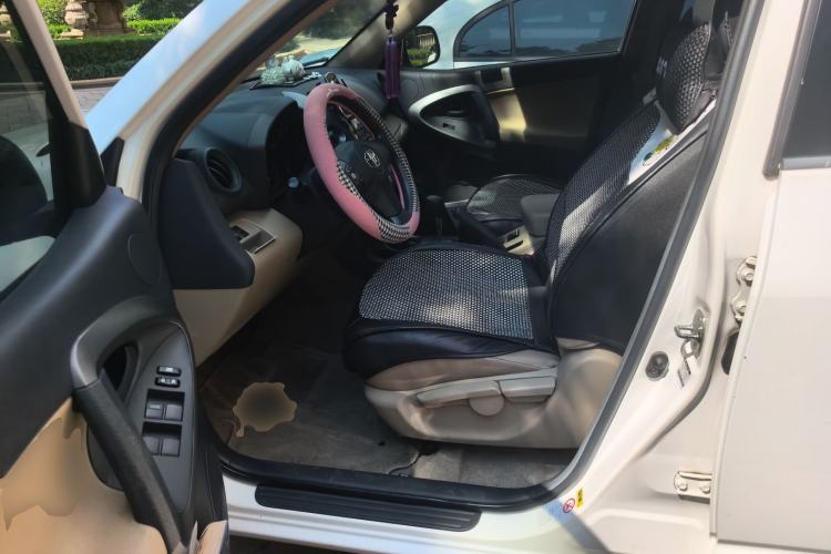 Used Toyota RAV4 2011 2.0L Automatic Classic Edition Driver Seat