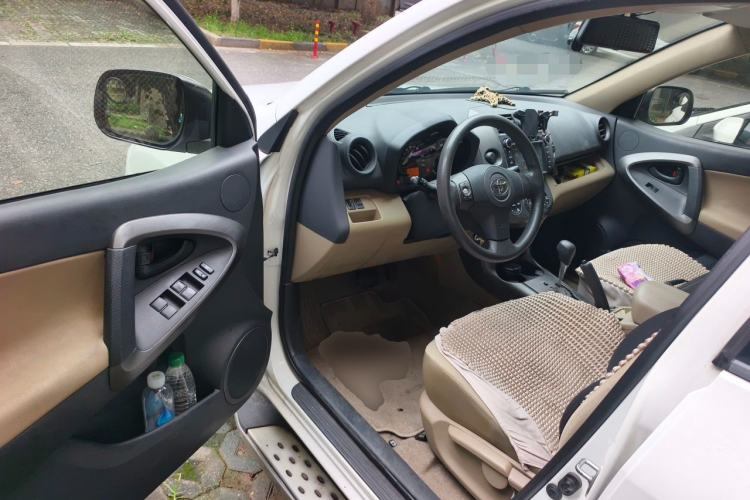 Used Toyota RAV4 2011 2.0L Automatic 4x4 Edition Driver Seat