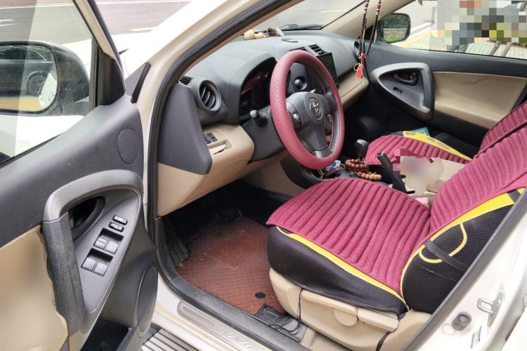 Used Toyota RAV4 2011 2.0L Automatic Classic Edition Driver Seat