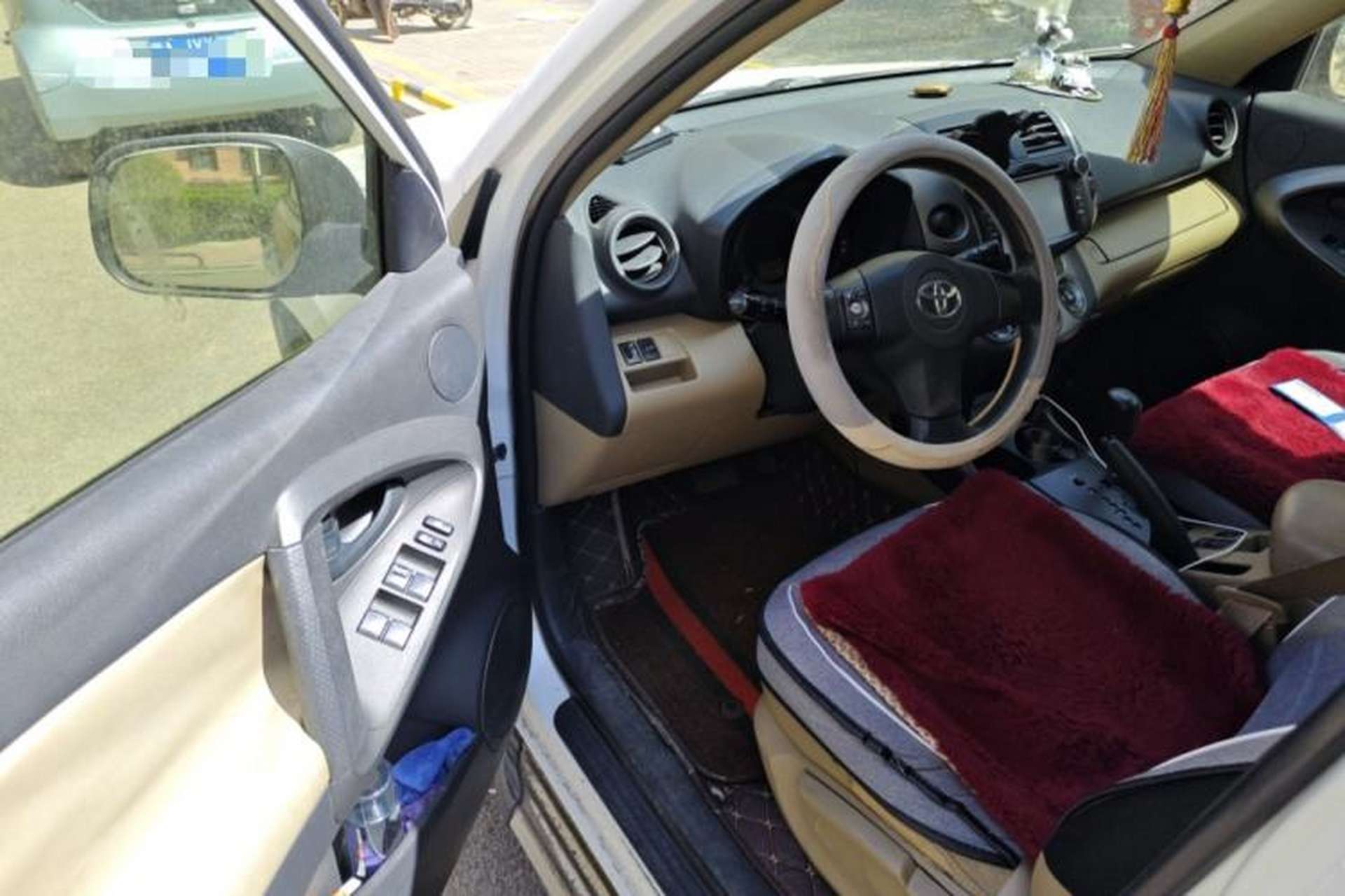 Used Toyota RAV4 2011 2.0L Automatic Classic Edition Driver Seat