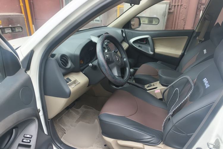 Used Toyota RAV4 2011 2.0L Automatic 4x4 Edition Driver Seat