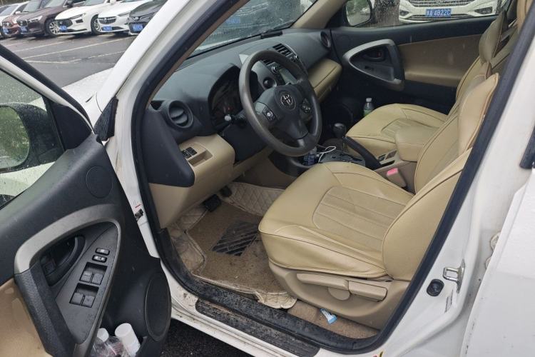 Used Toyota RAV4 2011 2.0L Automatic Classic Edition Driver Seat