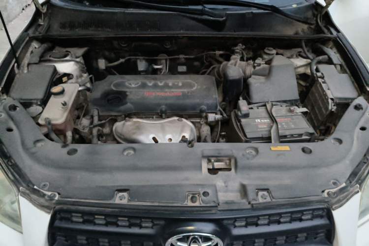Used Toyota RAV4 2011 2.0L Automatic Classic Edition Engine Bay