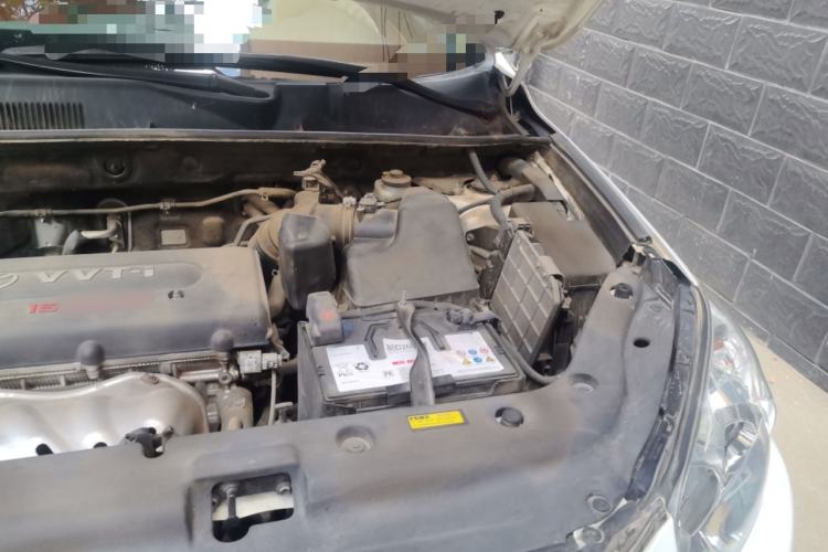 Used Toyota RAV4 2011 2.0L Automatic 4x4 Edition Engine Bay Left