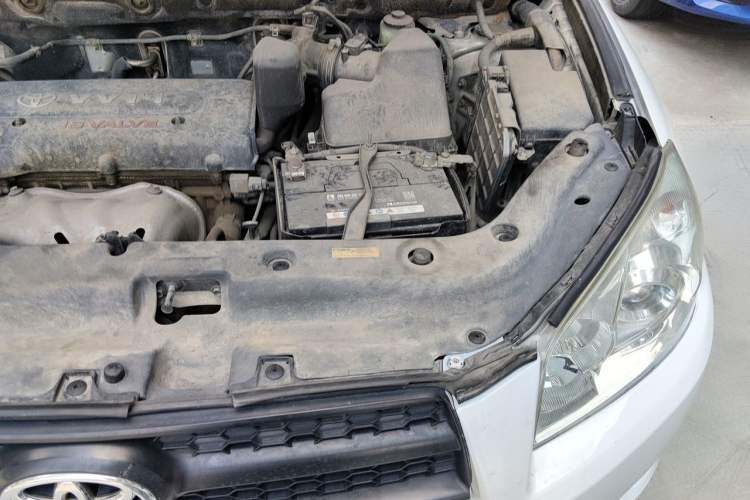 Used Toyota RAV4 2011 2.0L Automatic Classic Edition Engine Bay Left