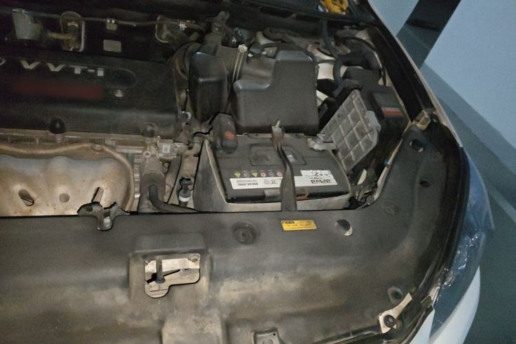Used Toyota RAV4 2011 2.0L Automatic Classic Edition Engine Bay Left
