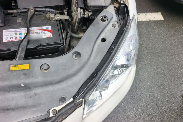 Used Toyota RAV4 2011 2.0L Automatic Classic Edition Engine Bay Left