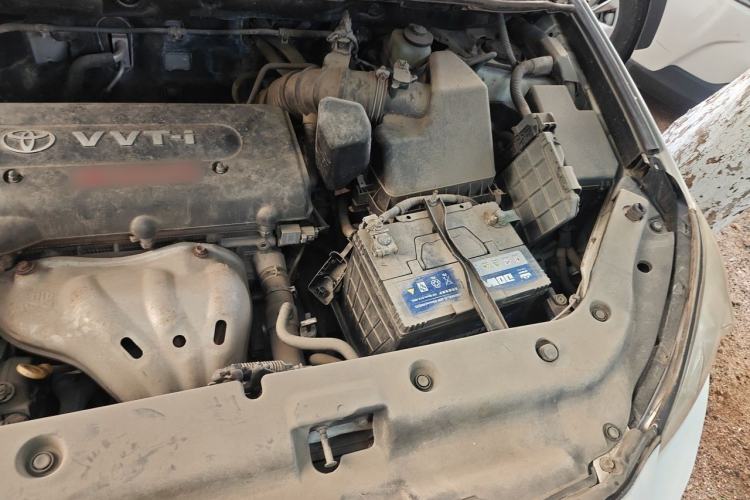 Used Toyota RAV4 2011 2.0L Automatic 4x4 Edition Engine Bay Left