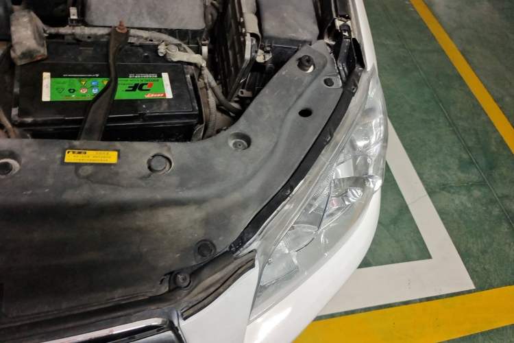 Used Toyota RAV4 2011 2.0L Automatic Classic Edition Engine Bay Left