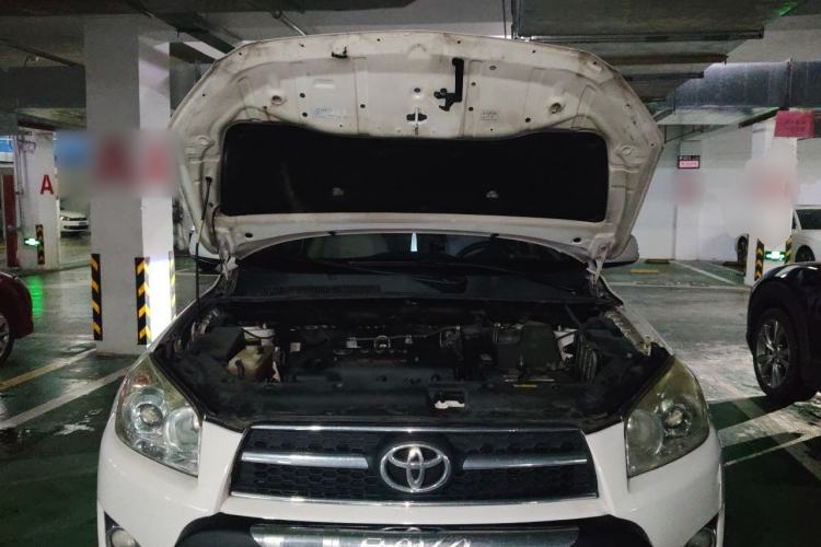 Used Toyota RAV4 2011 2.0L Automatic Classic Edition Engine Bay