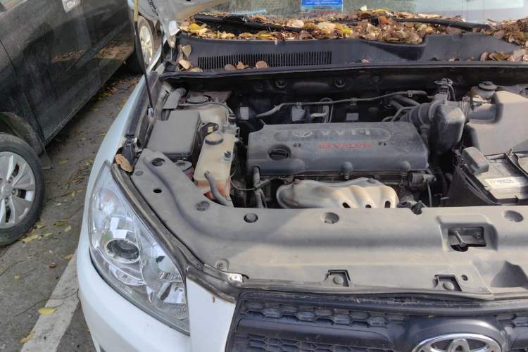 Used Toyota RAV4 2011 2.0L Automatic Classic Edition Engine Bay Right