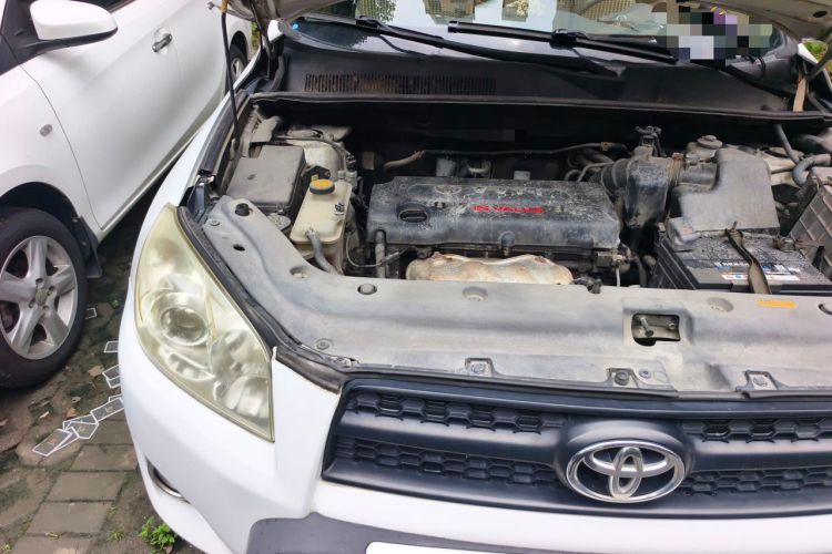 Used Toyota RAV4 2011 2.0L Automatic 4x4 Edition Engine Bay Right