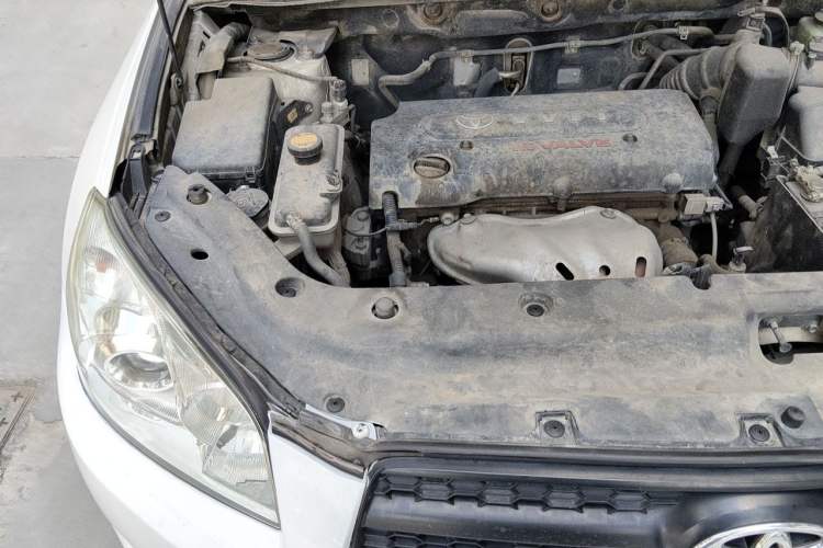 Used Toyota RAV4 2011 2.0L Automatic Classic Edition Engine Bay Right