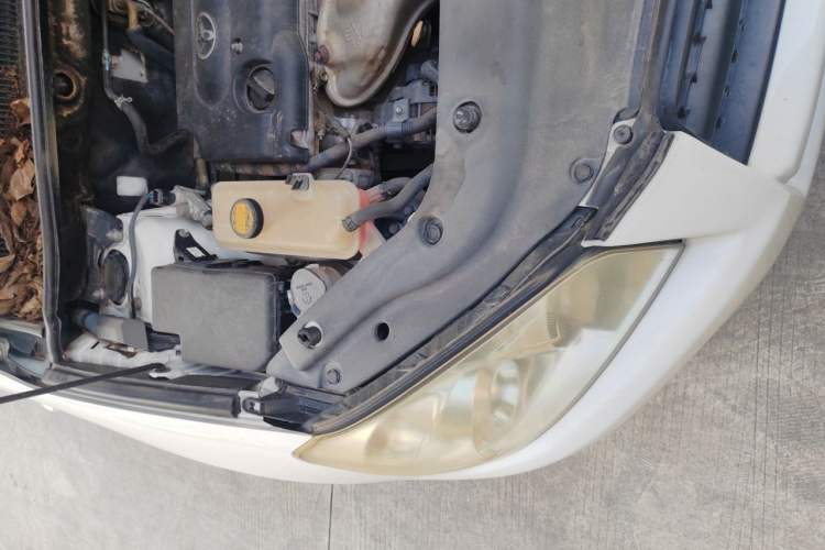 Used Toyota RAV4 2011 2.0L Automatic Classic Edition Engine Bay Right