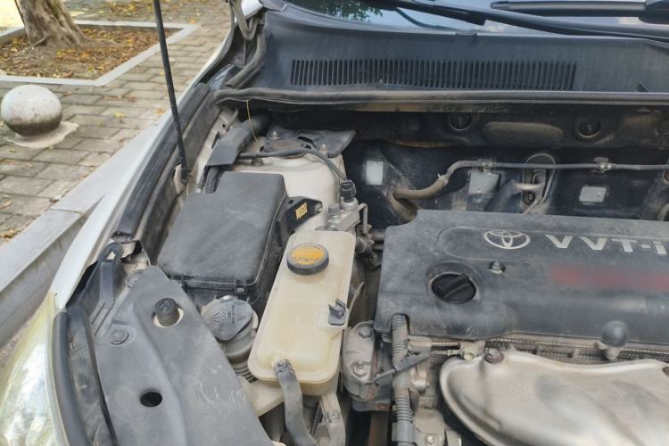 Used Toyota RAV4 2011 2.0L Automatic Classic Edition Engine Bay Right
