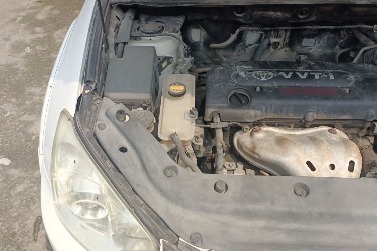 Used Toyota RAV4 2011 2.4L Automatic 4x4 Luxury Edition Engine Bay Right