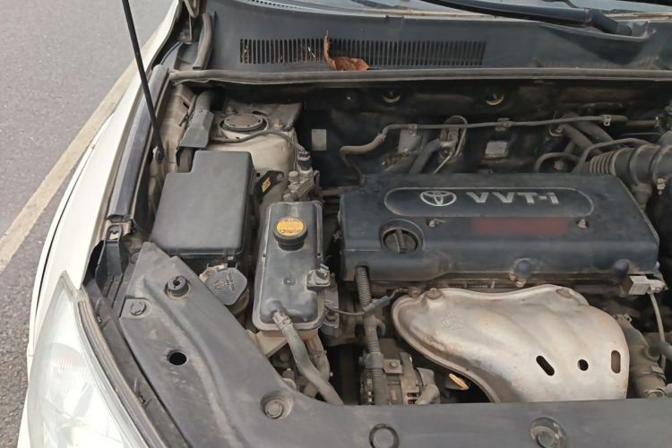 Used Toyota RAV4 2011 2.4L Automatic 4x4 Luxury Edition Engine Bay Right