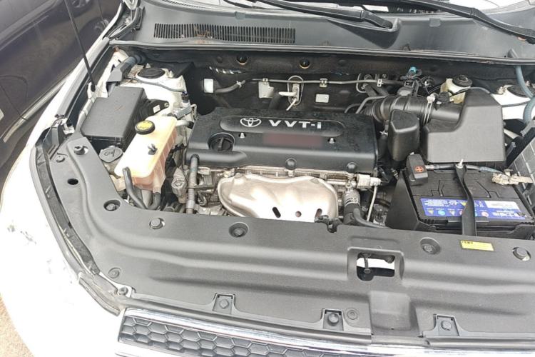 Used Toyota RAV4 2011 2.4L Automatic 4x4 Luxury Edition Engine Bay Right