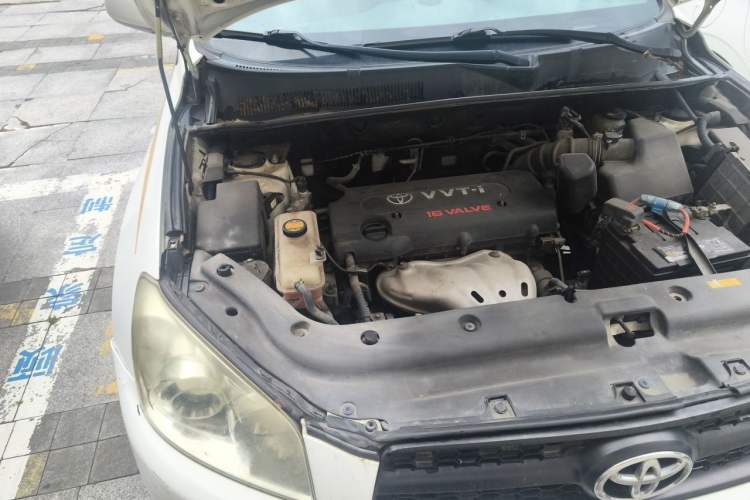 Used Toyota RAV4 2011 2.0L Automatic Classic Edition Engine Bay Right